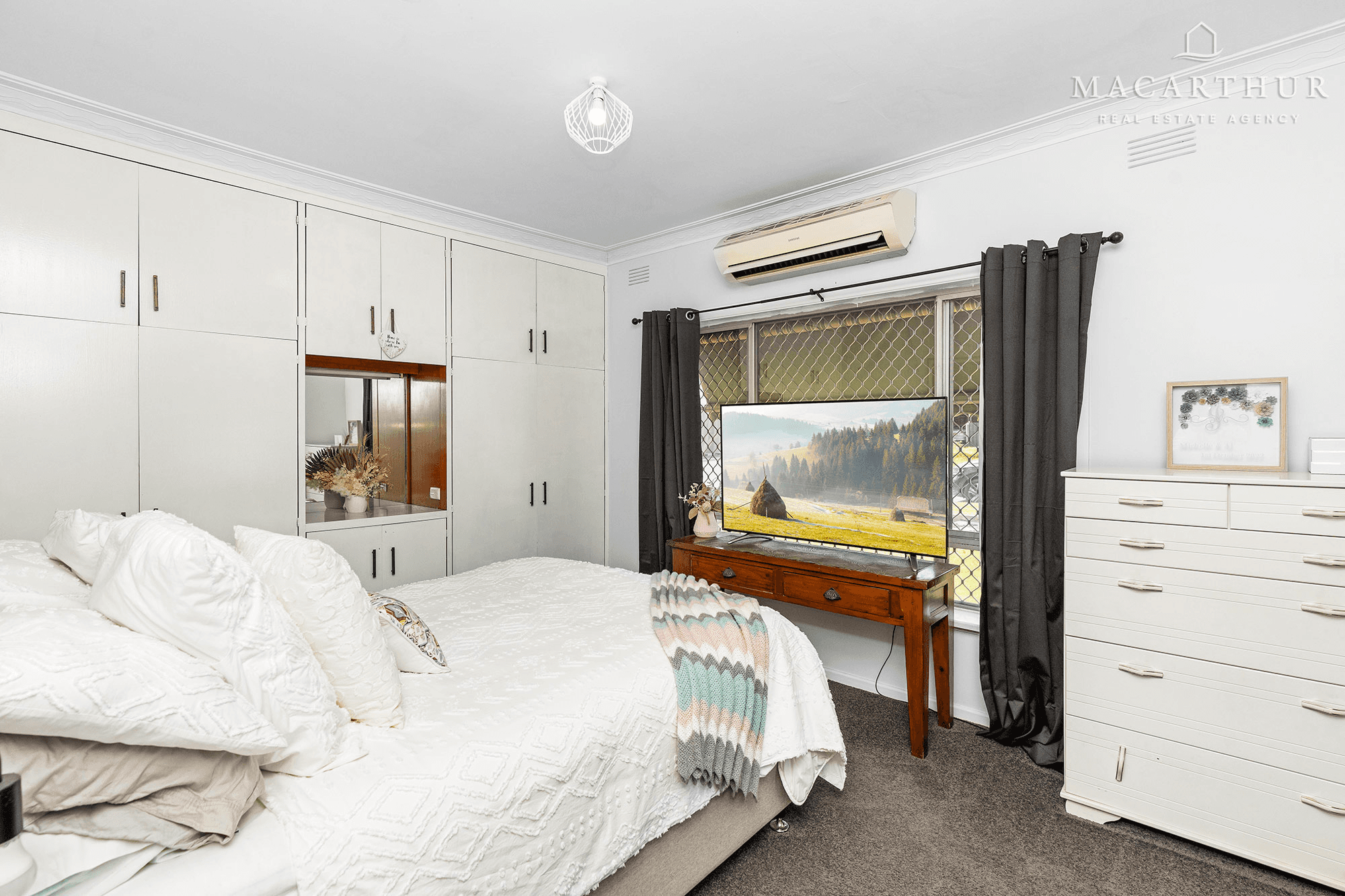 4 Karen Street, Tolland, NSW 2650