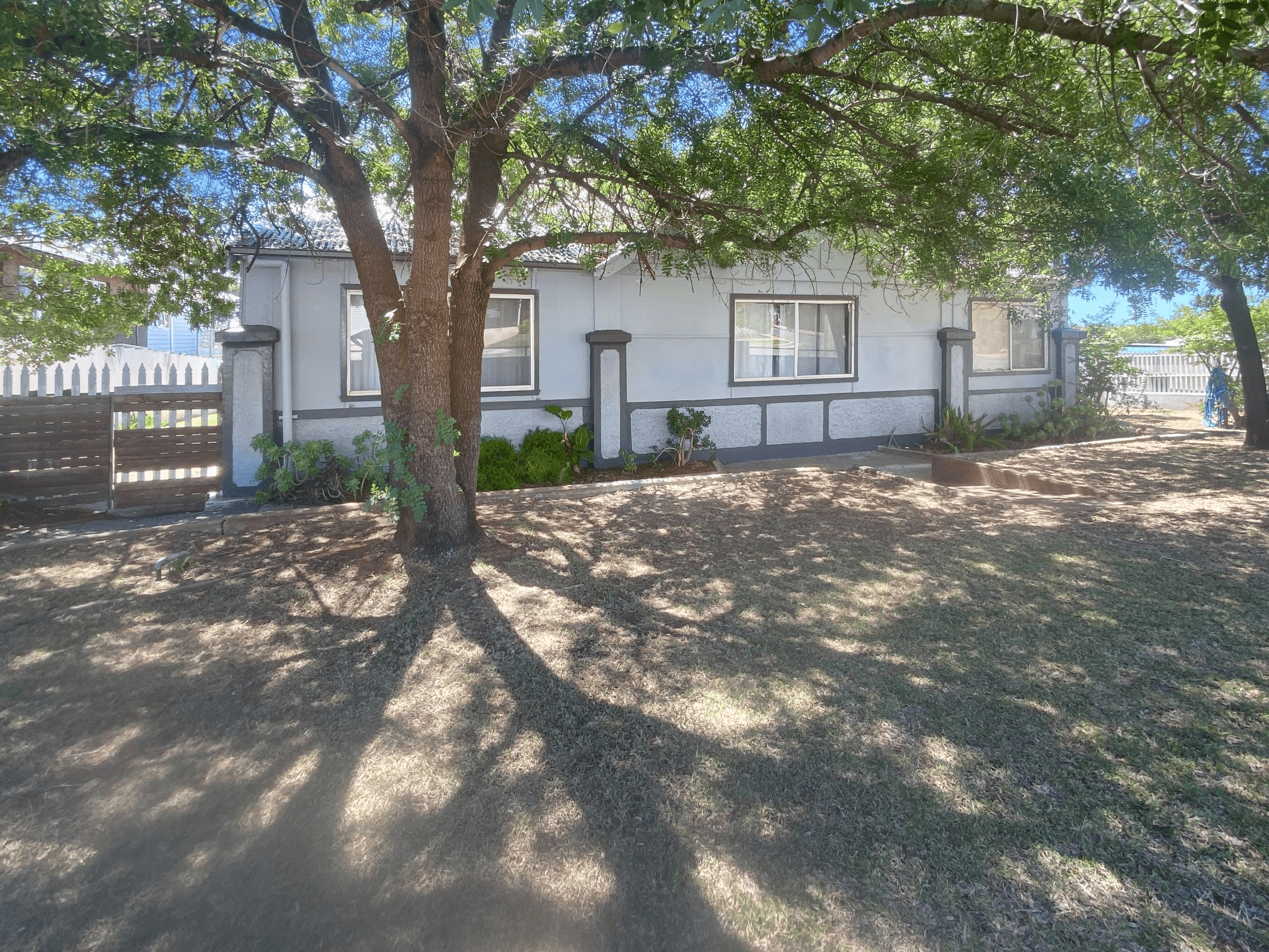 2 Waratah Street, LEETON, NSW 2705