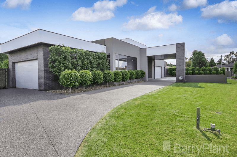 10 Inverness Mews, Greenvale, VIC 3059