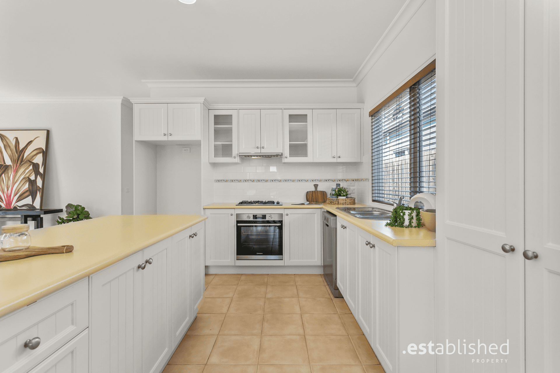 33 Lancaster Drive, POINT COOK, VIC 3030