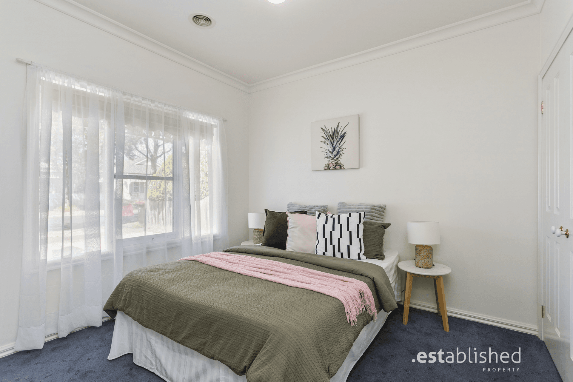 33 Lancaster Drive, POINT COOK, VIC 3030