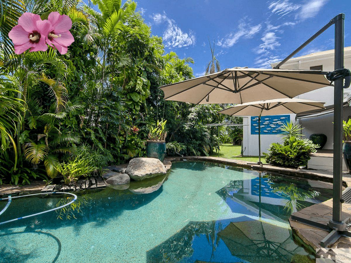 18 Hibiscus Lane, Holloways Beach, QLD 4878