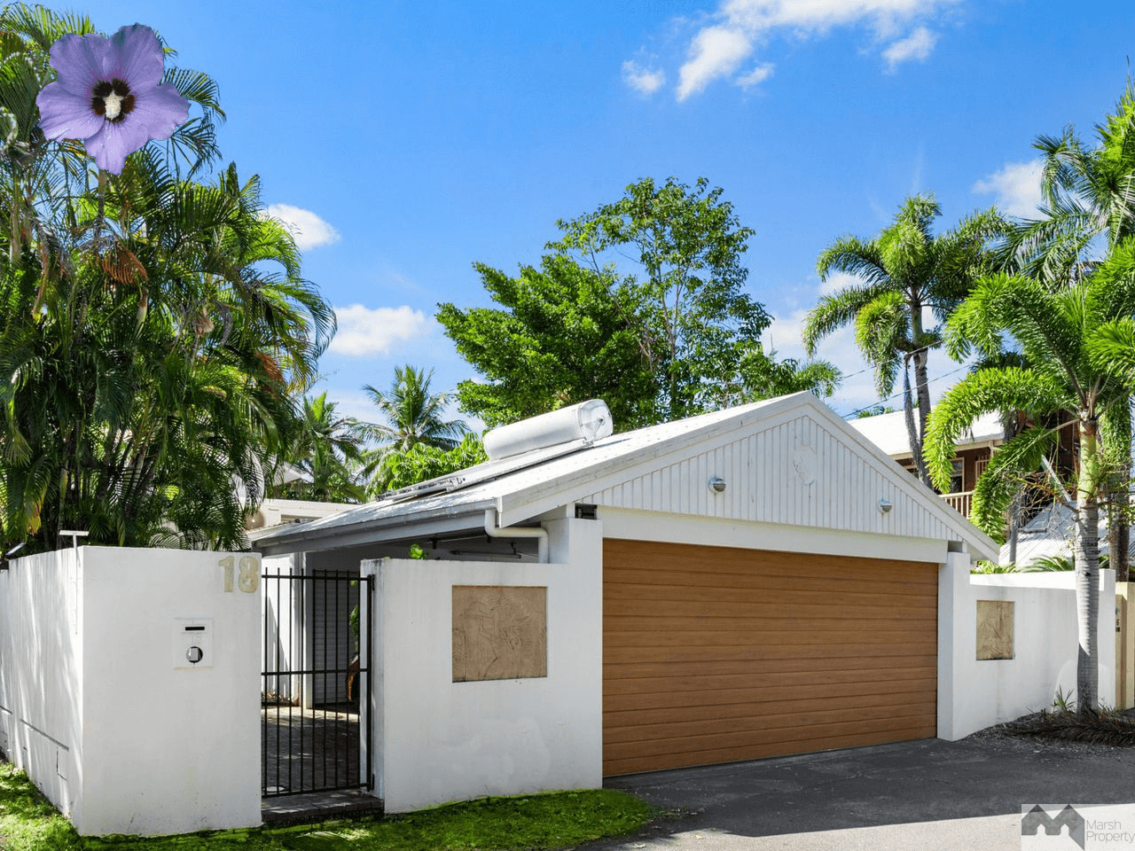 18 Hibiscus Lane, Holloways Beach, QLD 4878