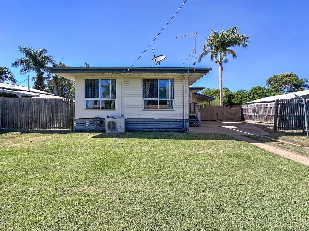 11 Kennedy Drive, Moranbah, QLD 4744