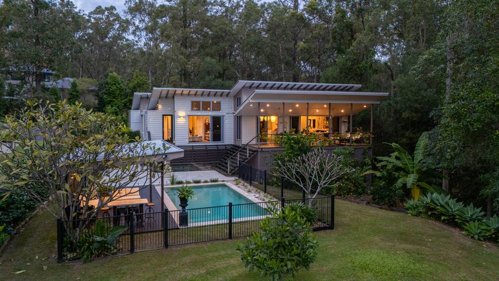 6 Powerful Owl Court, BUNYA, QLD 4055