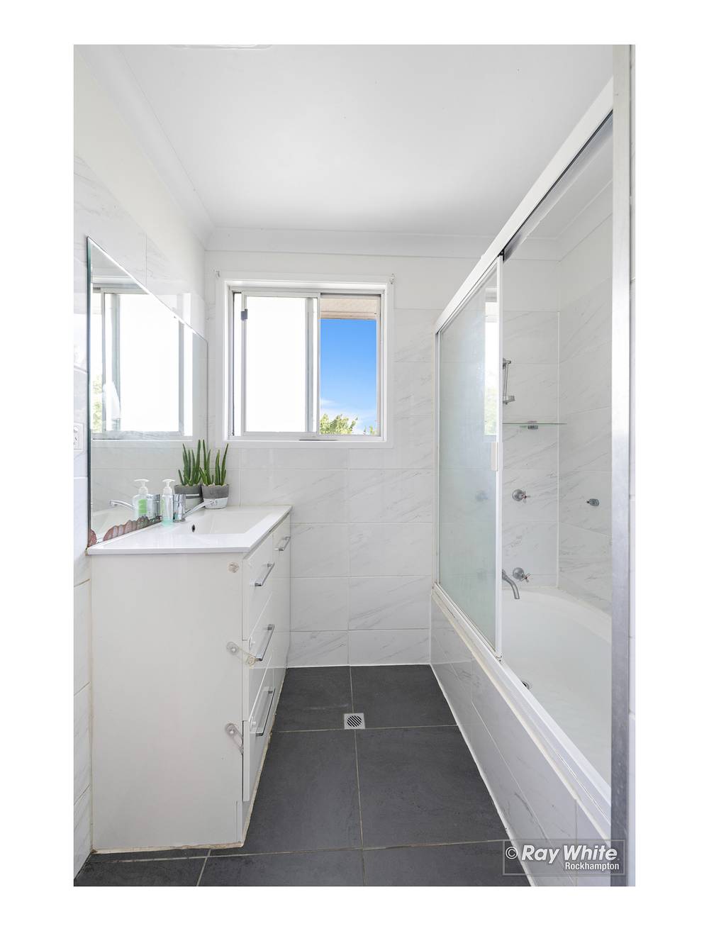 19 Pearson Street, WEST ROCKHAMPTON, QLD 4700