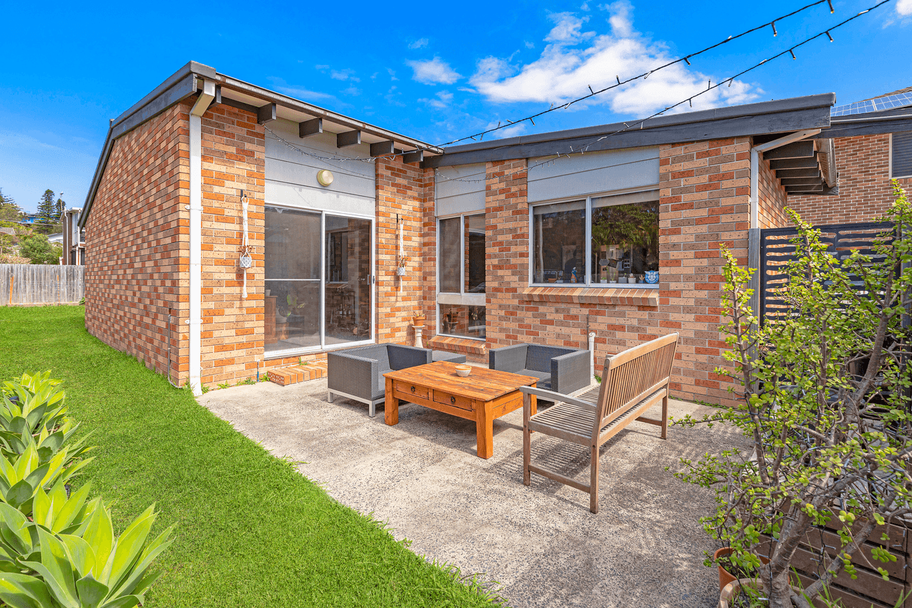 15 Del Mar Drive, COPACABANA, NSW 2251