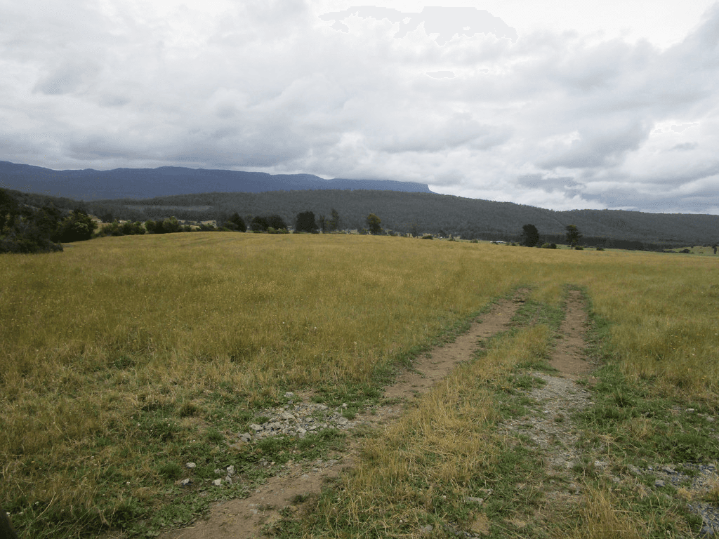 - Den Road, MOLE CREEK, TAS 7304