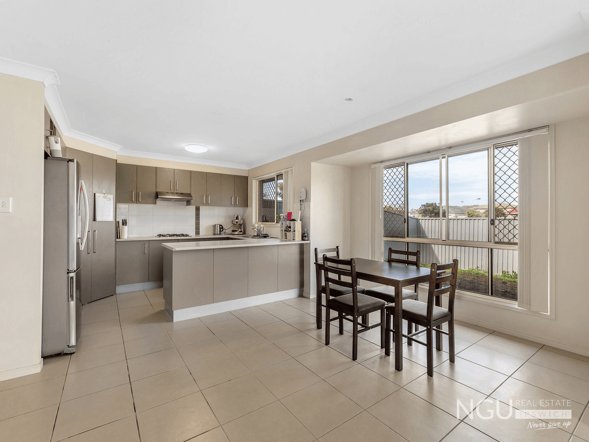 1 & 2/68 Vineyard Street, One Mile, QLD 4305