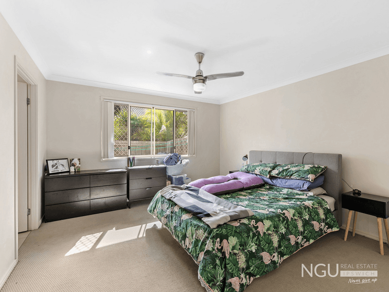 1 & 2/68 Vineyard Street, One Mile, QLD 4305