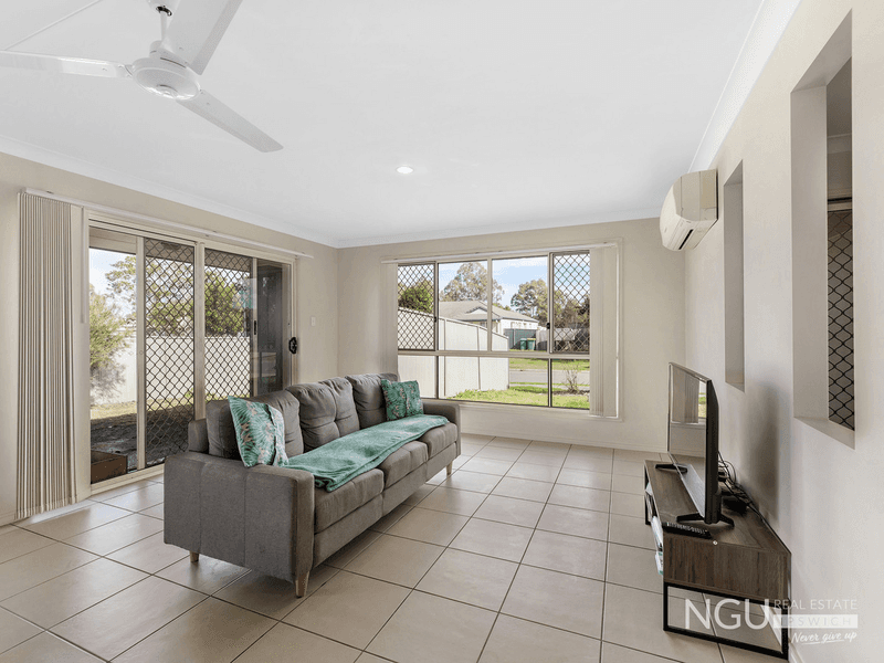 1 & 2/68 Vineyard Street, One Mile, QLD 4305