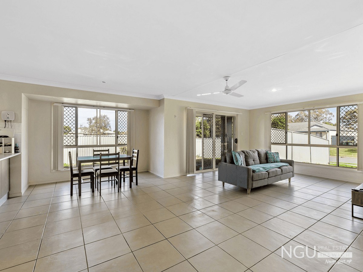 1 & 2/68 Vineyard Street, One Mile, QLD 4305