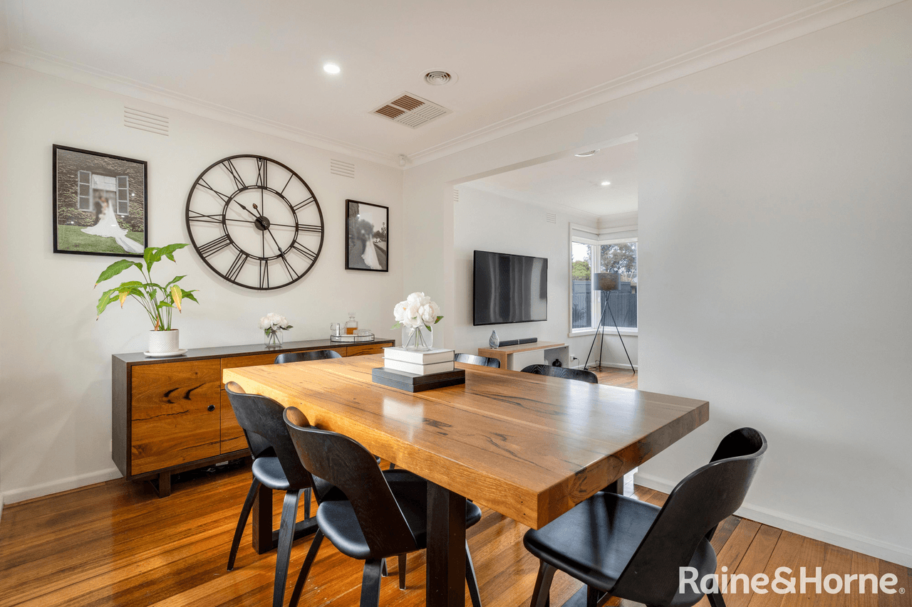 2 Darwin Street, SUNBURY, VIC 3429