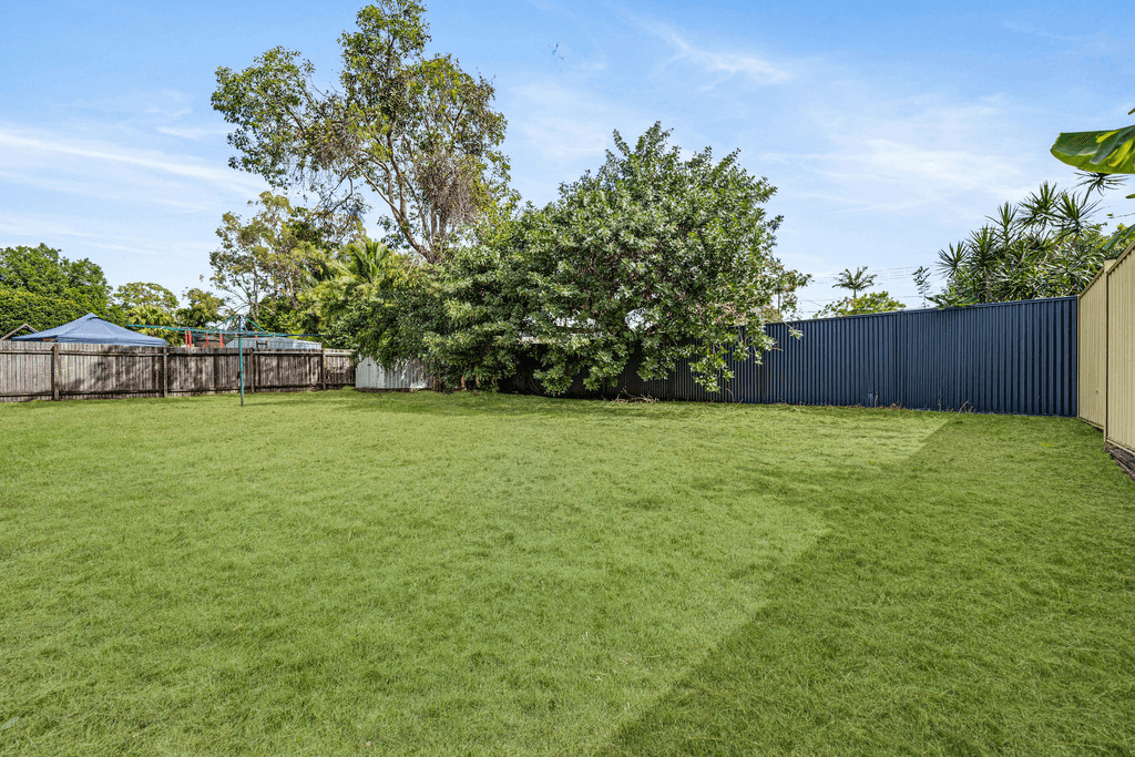 27 Cowper Avenue, EAGLEBY, QLD 4207