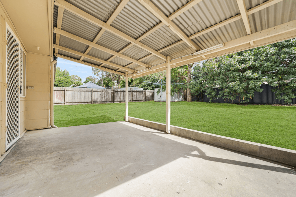 27 Cowper Avenue, EAGLEBY, QLD 4207