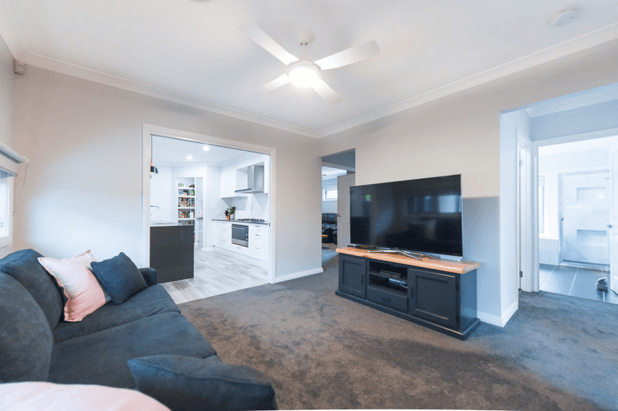 108 Tedbury Road, JORDAN SPRINGS, NSW 2747