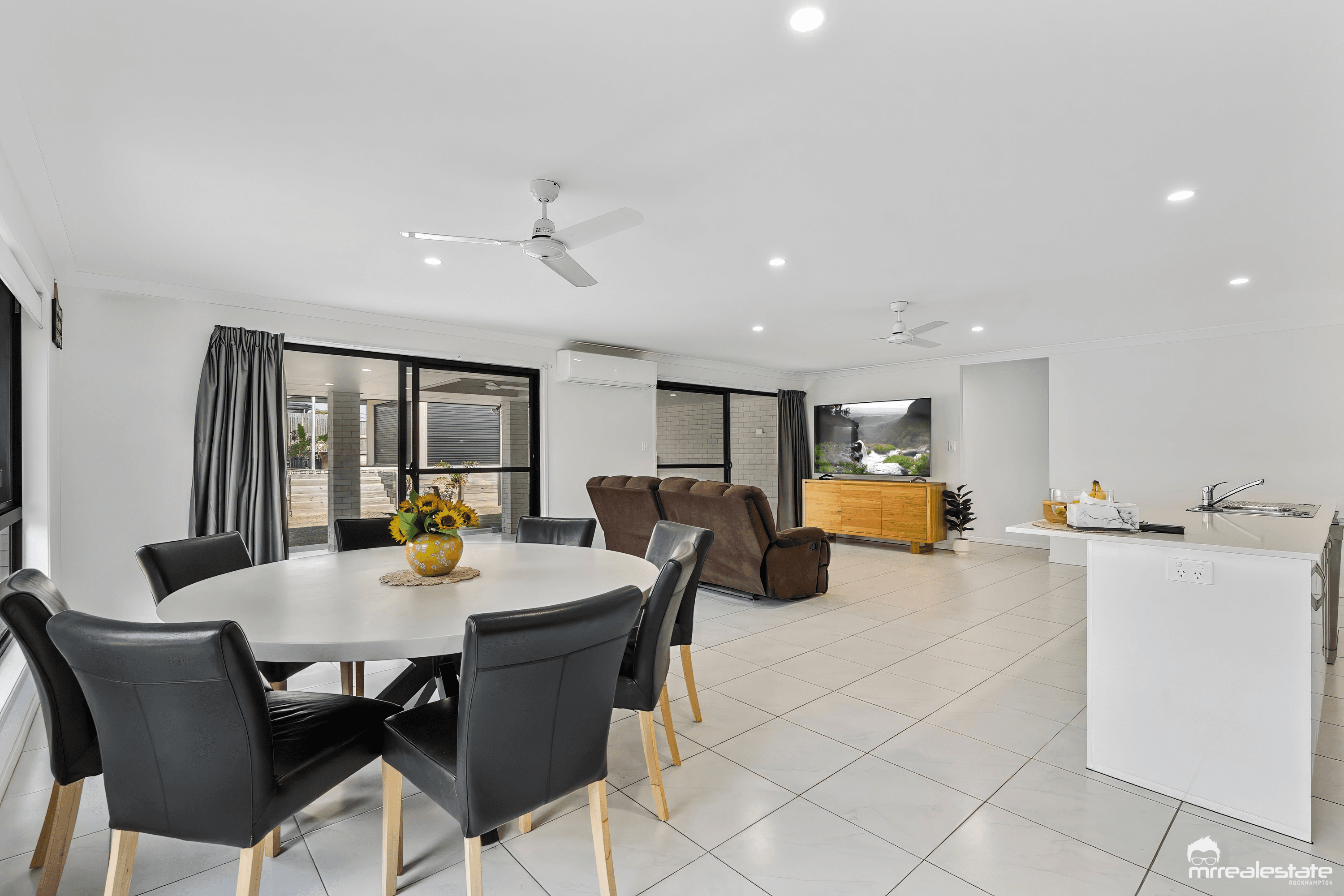 34 Diploma Street, Norman Gardens, QLD 4701