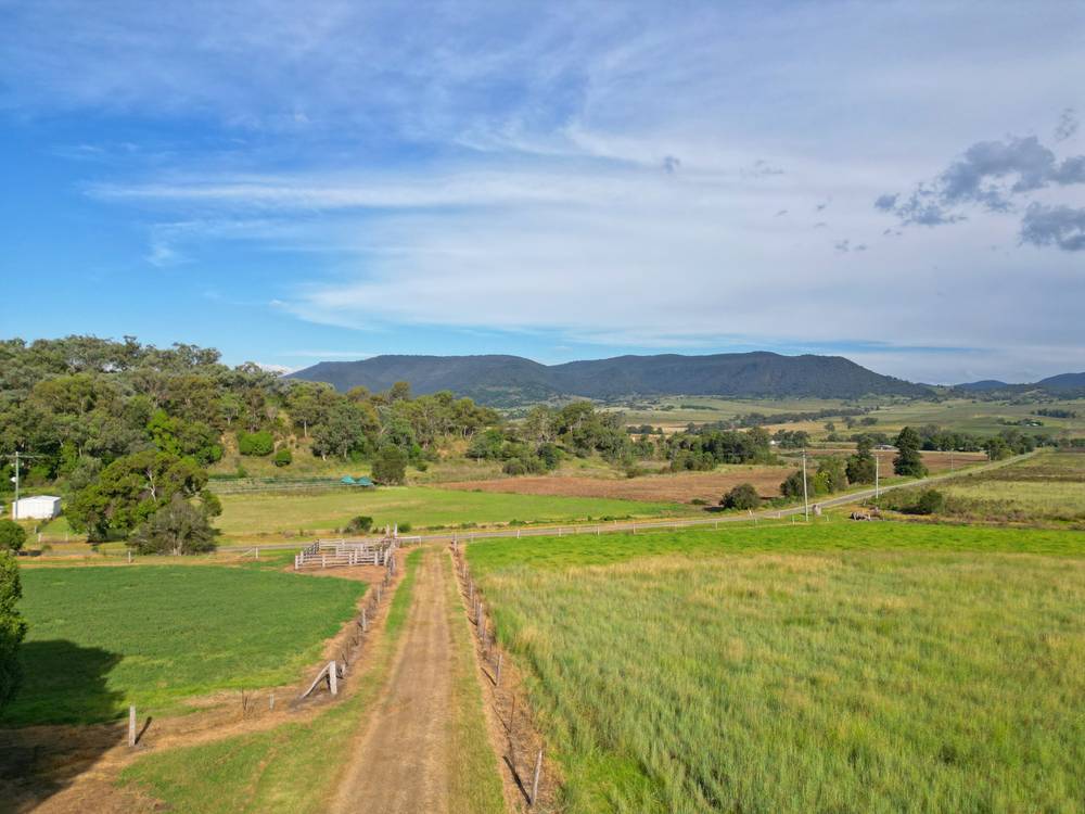 85 Rettkes Rd, Swanfels, QLD 4371