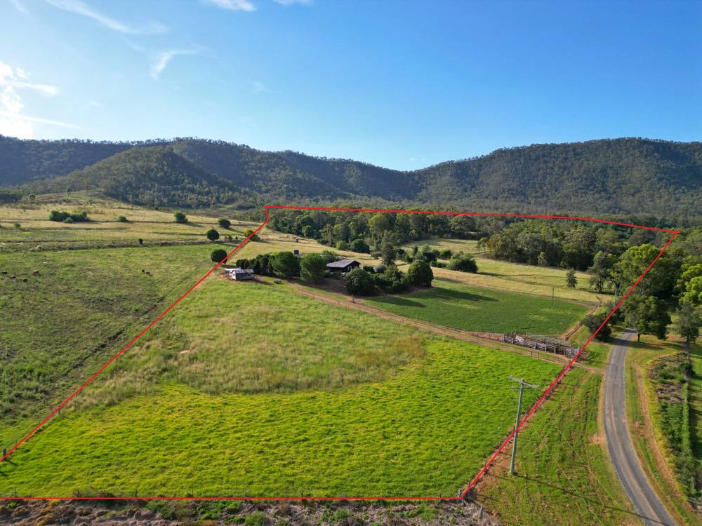 85 Rettkes Rd, Swanfels, QLD 4371
