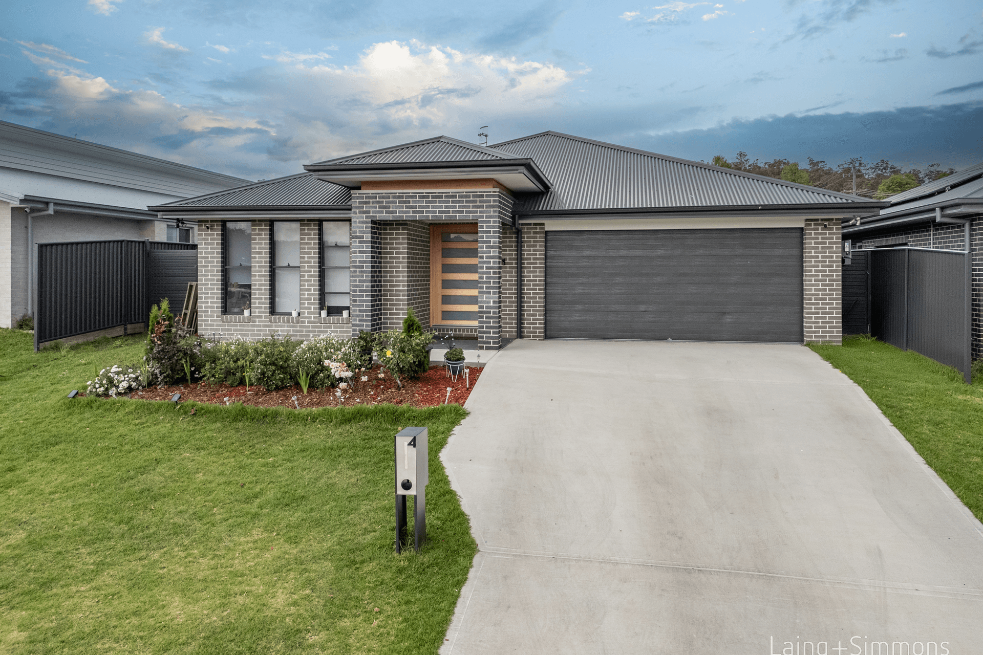 4 Bruce Close, Armidale, NSW 2350