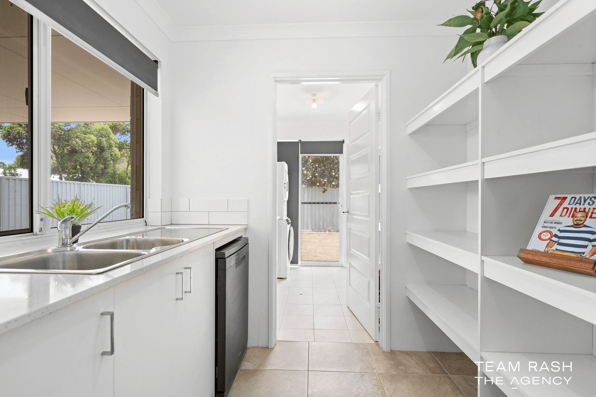 1 Jarama Entrance, Brabham, WA 6055