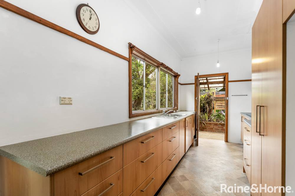 28 The Drive, STANWELL PARK, NSW 2508