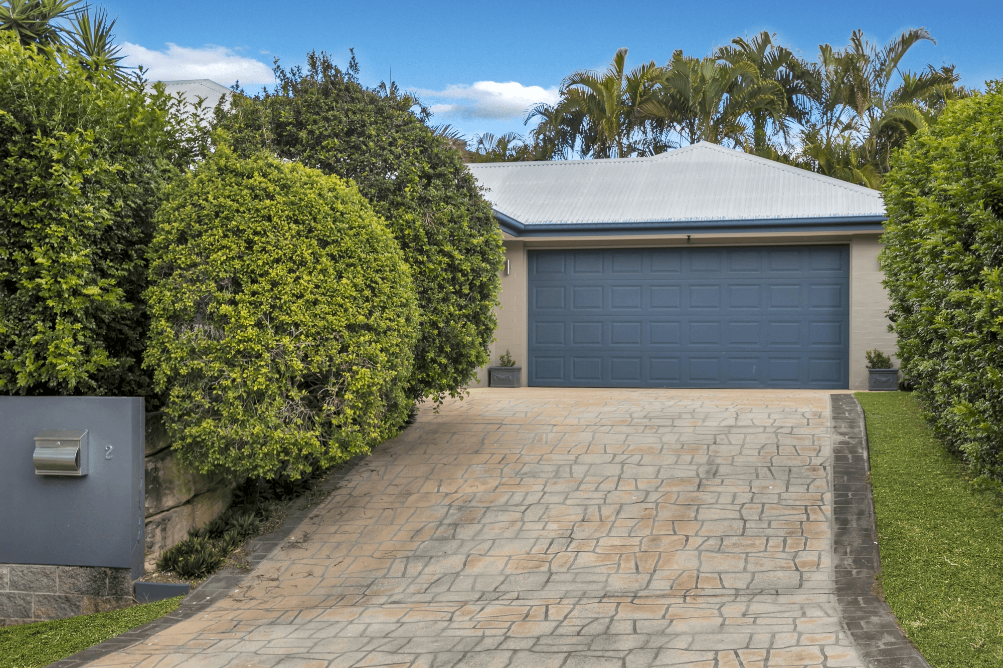 2 Glenwood Place, MOGGILL, QLD 4070