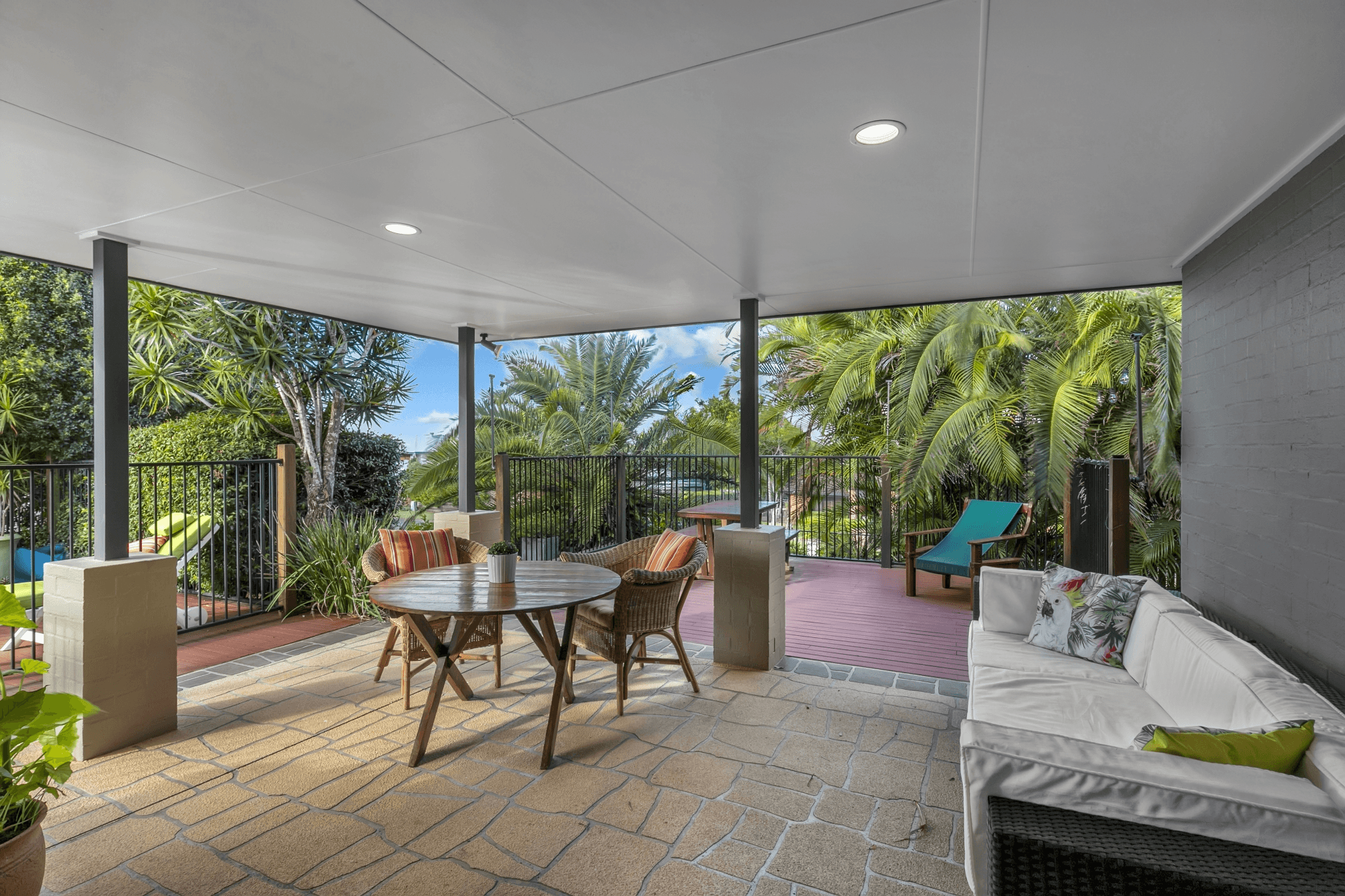 2 Glenwood Place, MOGGILL, QLD 4070