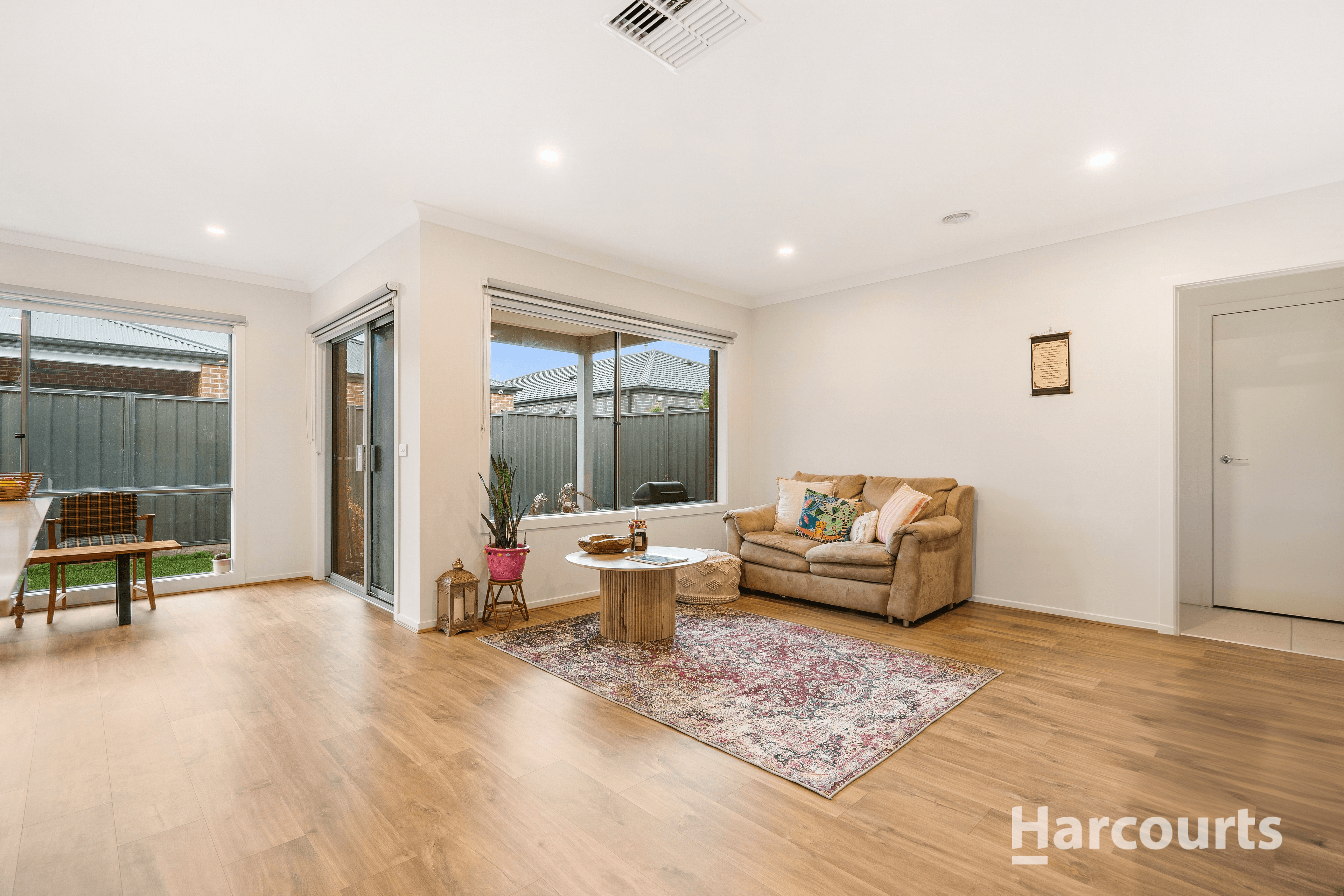 44 Southlands Loop, Strathtulloh, VIC 3338