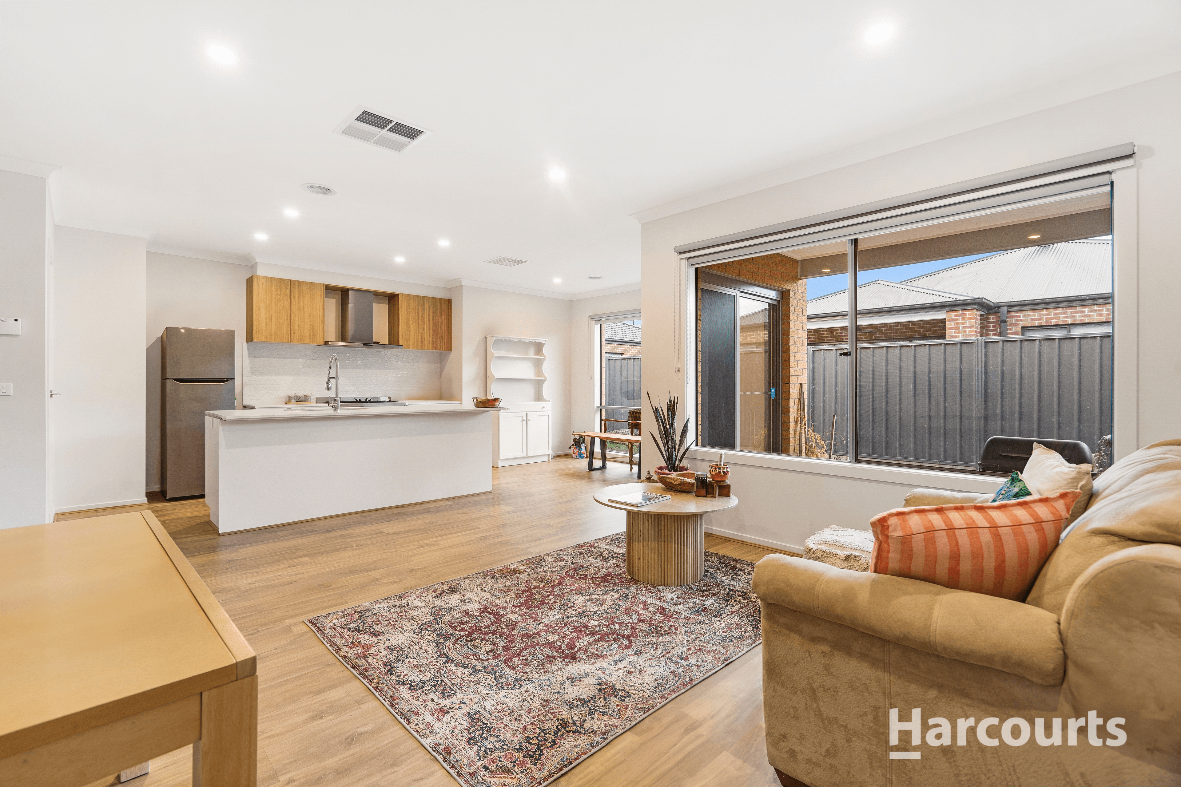 44 Southlands Loop, Strathtulloh, VIC 3338