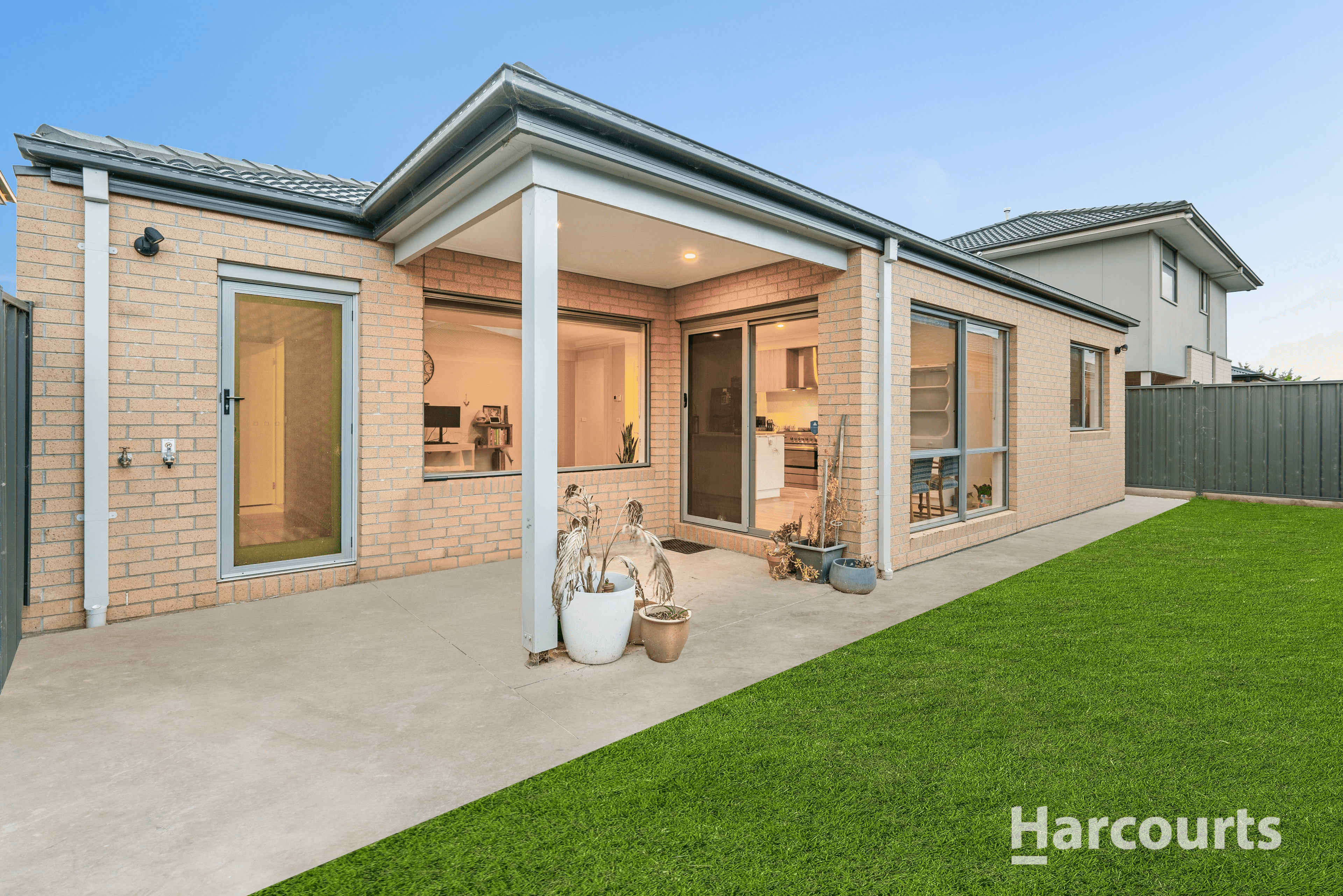 44 Southlands Loop, Strathtulloh, VIC 3338