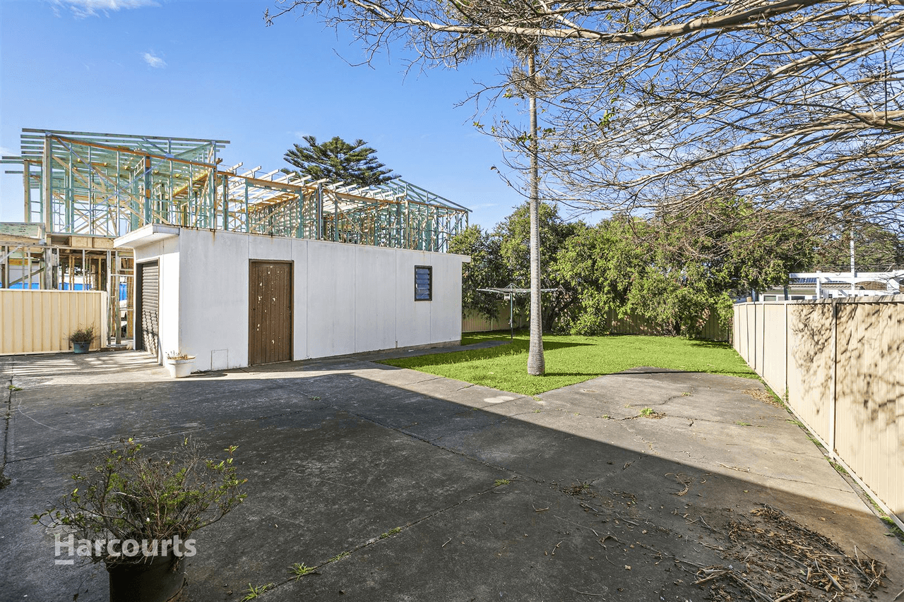 33 Darley Street, Shellharbour, NSW 2529