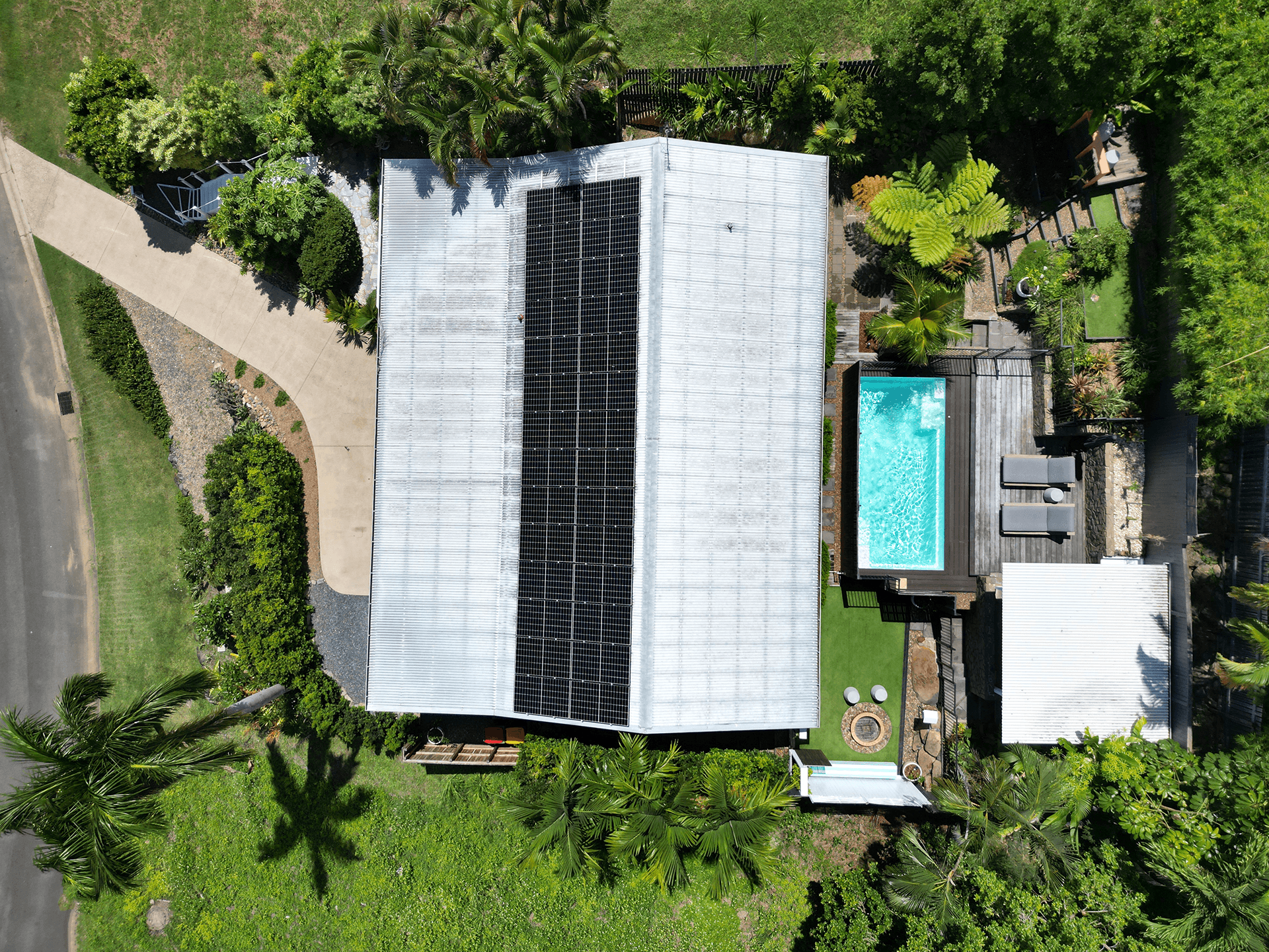 35 Jones Road, CANNONVALE, QLD 4802