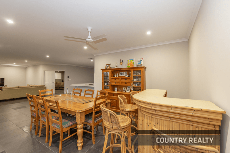 8 Oakover Place, Northam, WA 6401