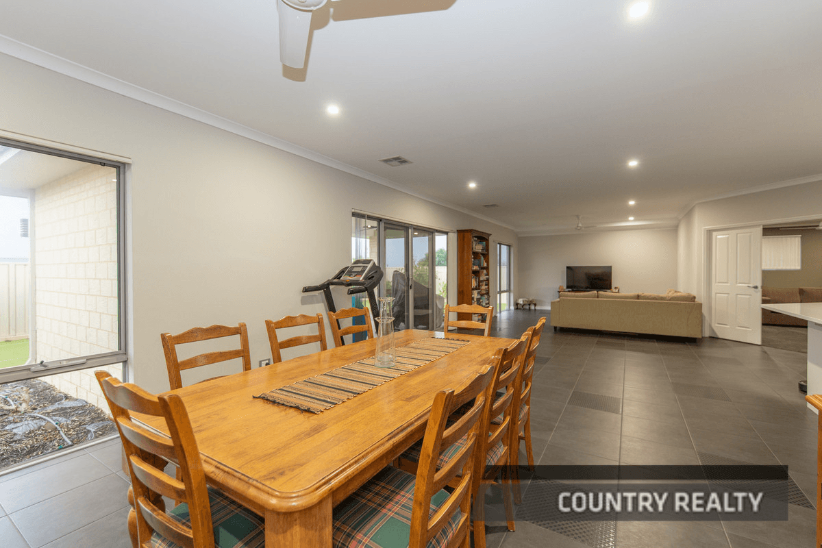 8 Oakover Place, Northam, WA 6401