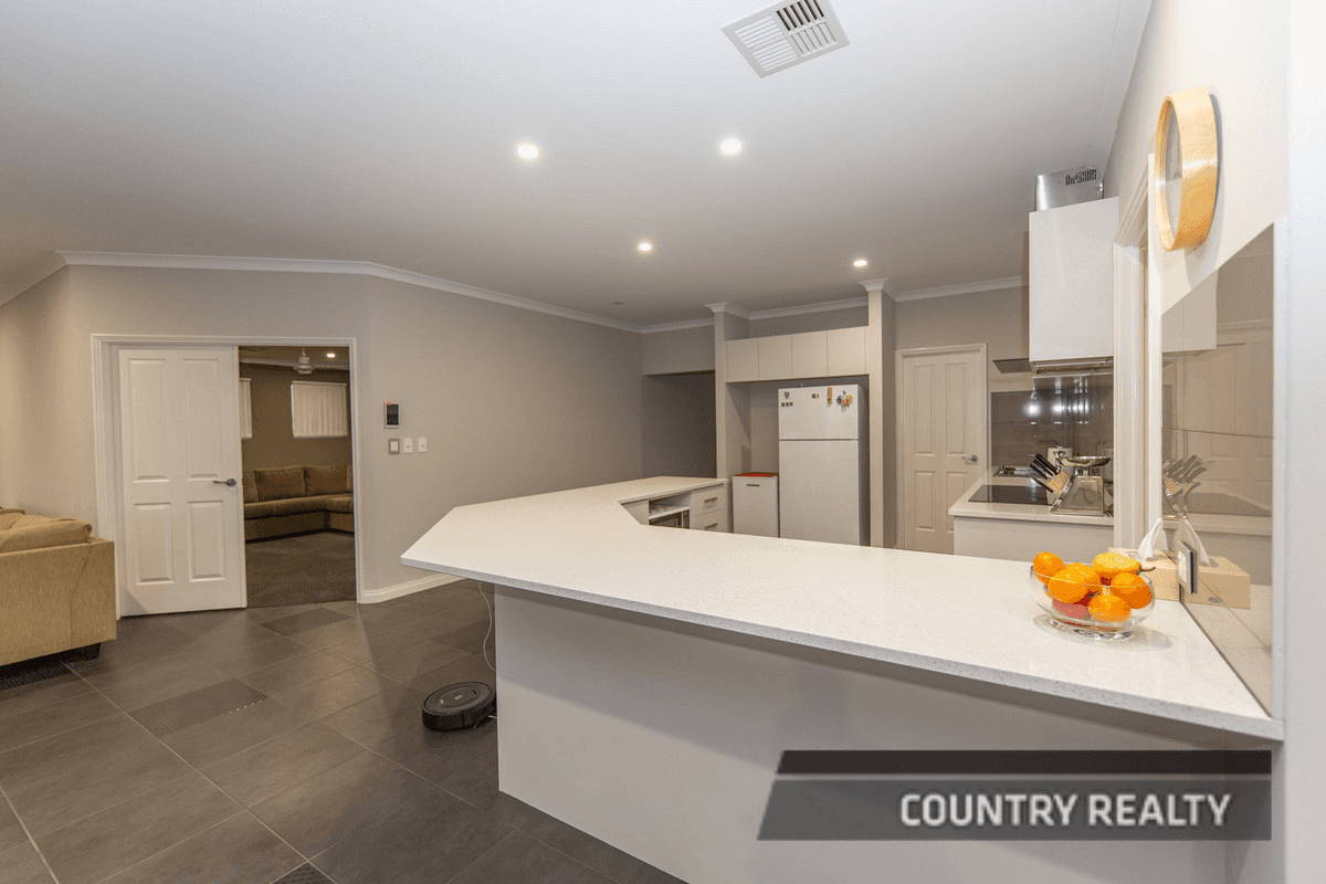 8 Oakover Place, Northam, WA 6401