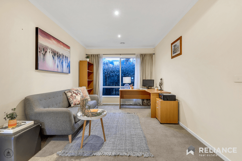 33 Monterey Bay Drive, Point Cook, VIC 3030