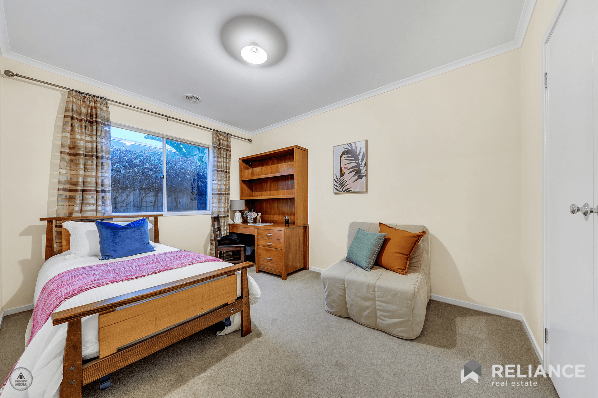 33 Monterey Bay Drive, Point Cook, VIC 3030