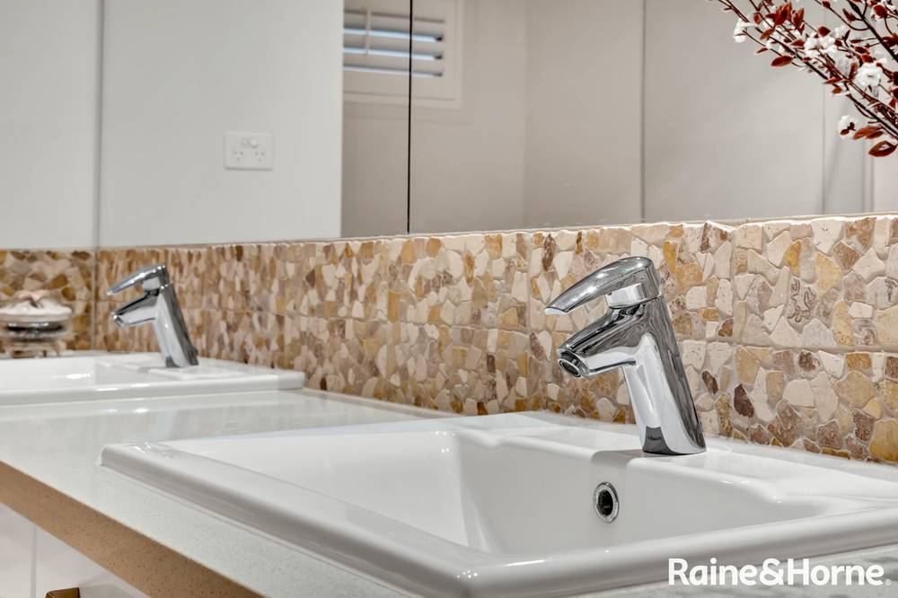 14 Jirrahlinga Terrace, CRAIGIEBURN, VIC 3064