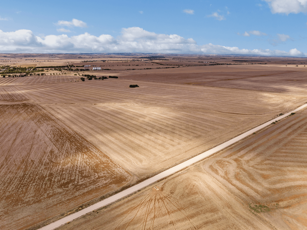 'Moorefield' Jones Road, REDHILL, SA 5521