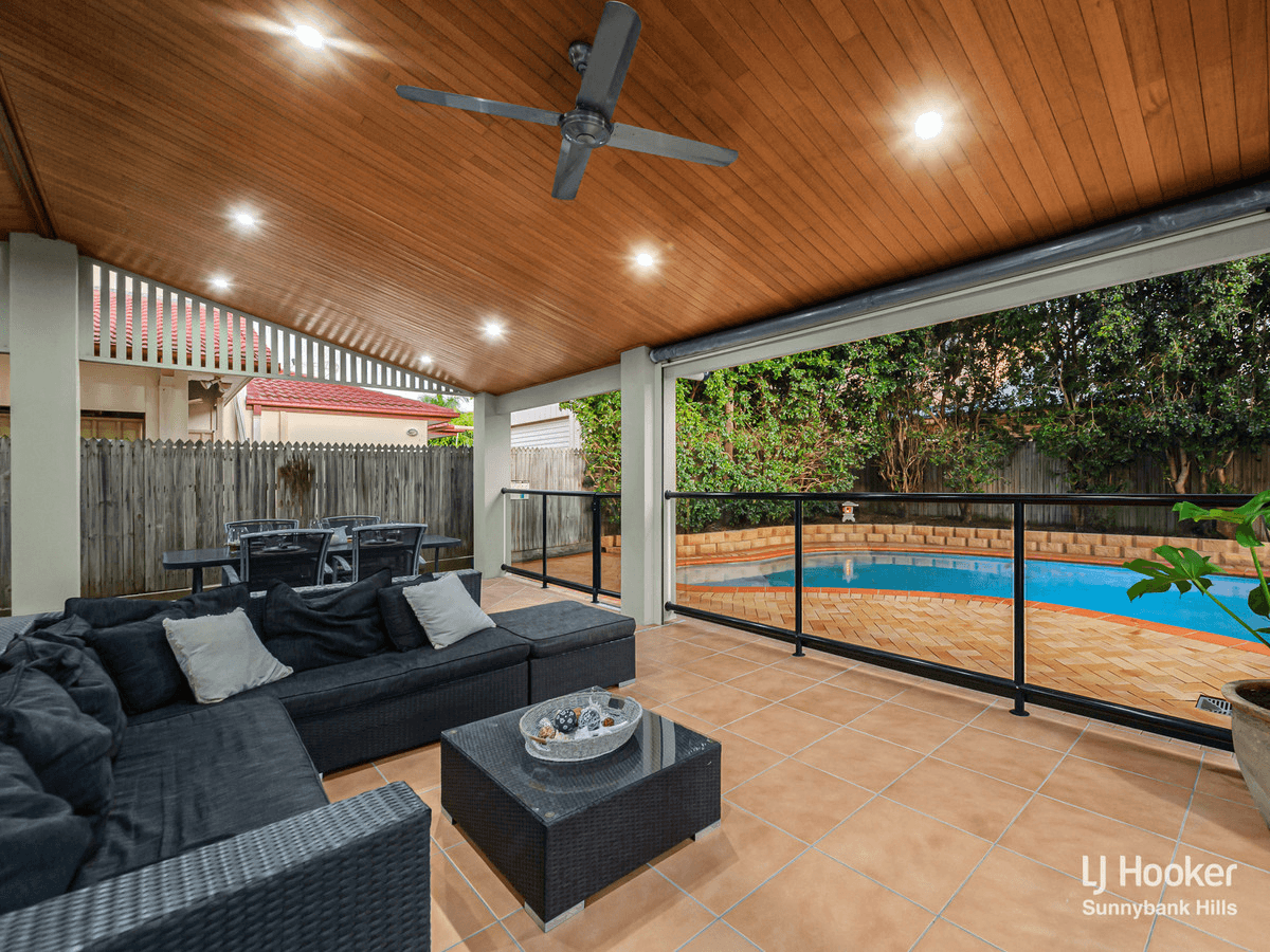 23 Eaton Place, WISHART, QLD 4122