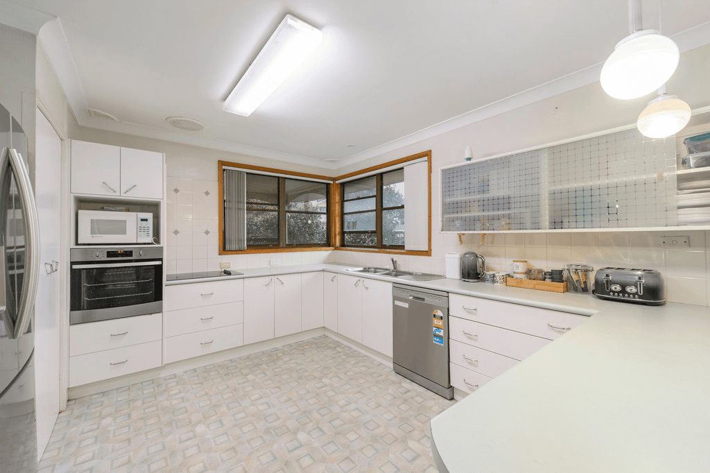 31 Pappinbarra Parade, PORT MACQUARIE, NSW 2444