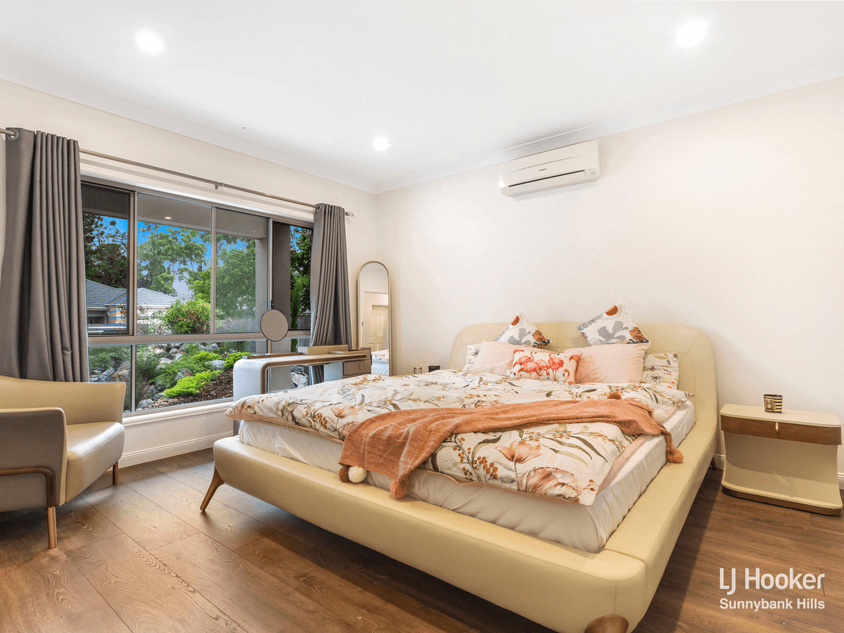 12 Heritage Close, SUNNYBANK HILLS, QLD 4109