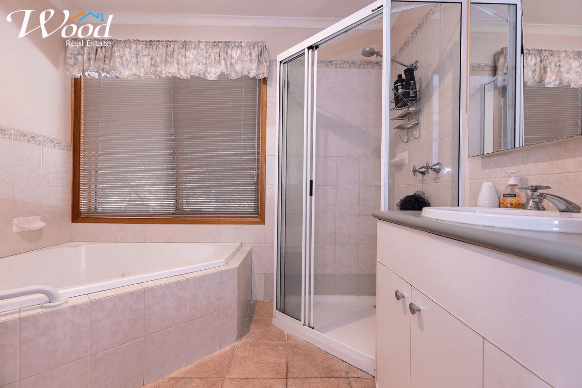 41 Sarson Rd, GLENROY, NSW 2640