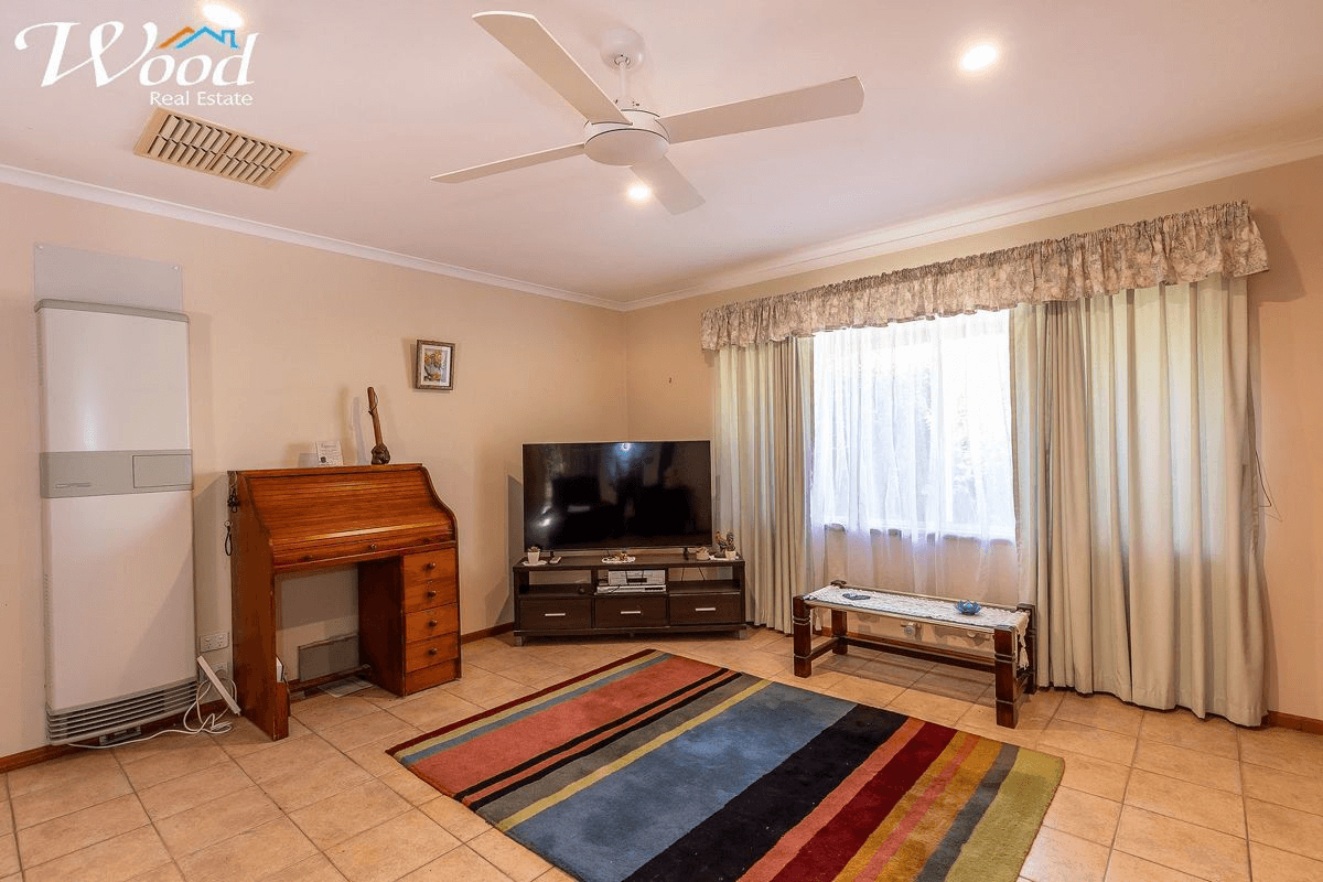 41 Sarson Rd, GLENROY, NSW 2640