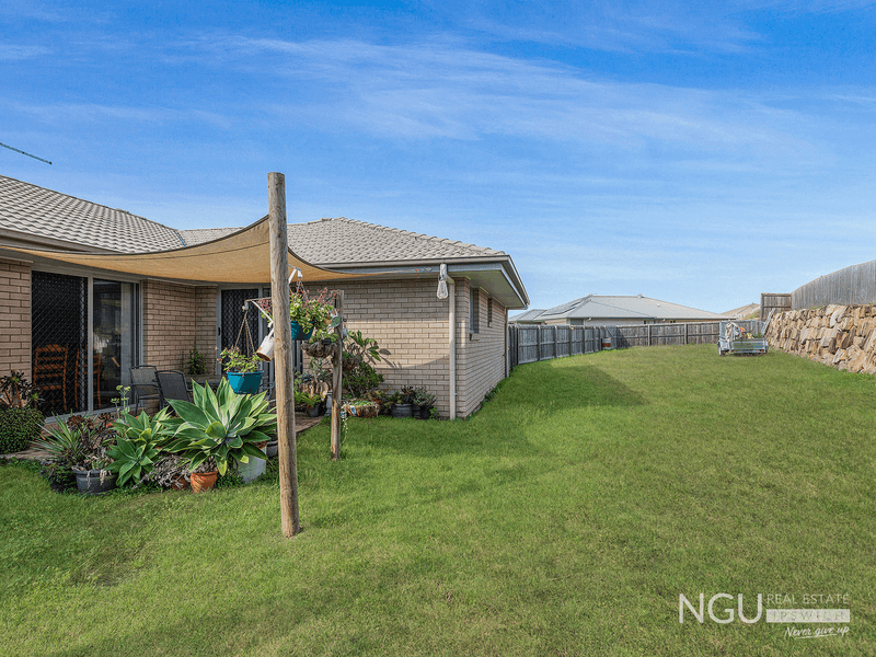 4 Darter Close, Lowood, QLD 4311