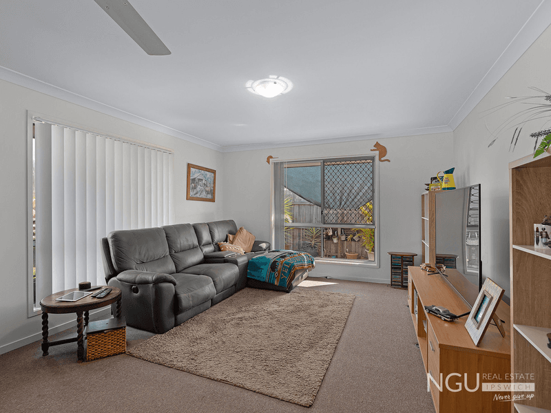 4 Darter Close, Lowood, QLD 4311