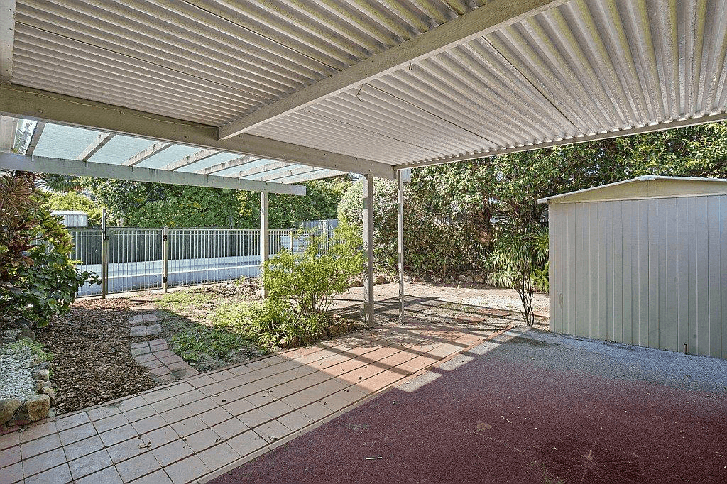 63 Avanti Street, MERMAID WATERS, QLD 4218