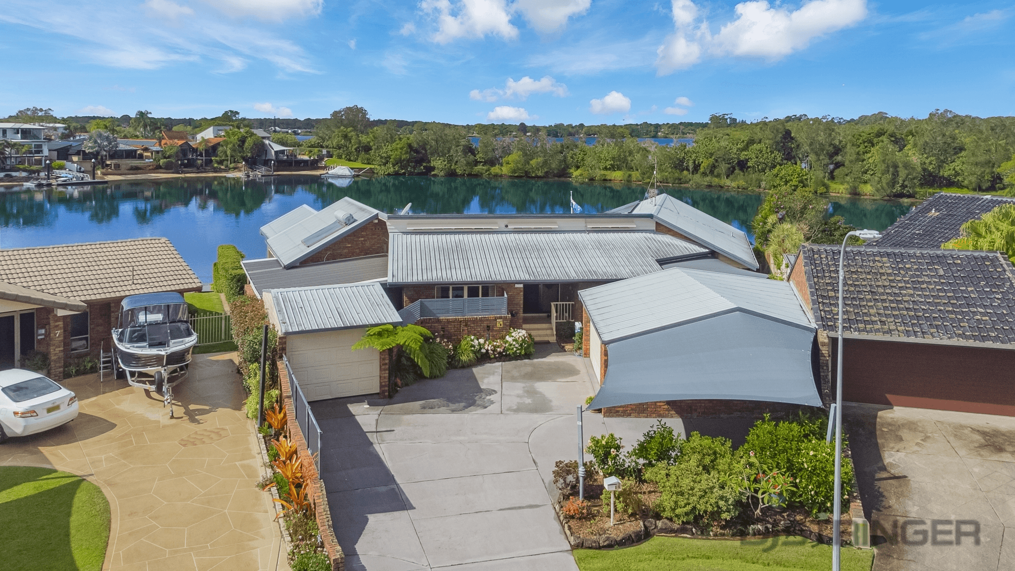 6 Admiralty Place, Banora Point, NSW 2486