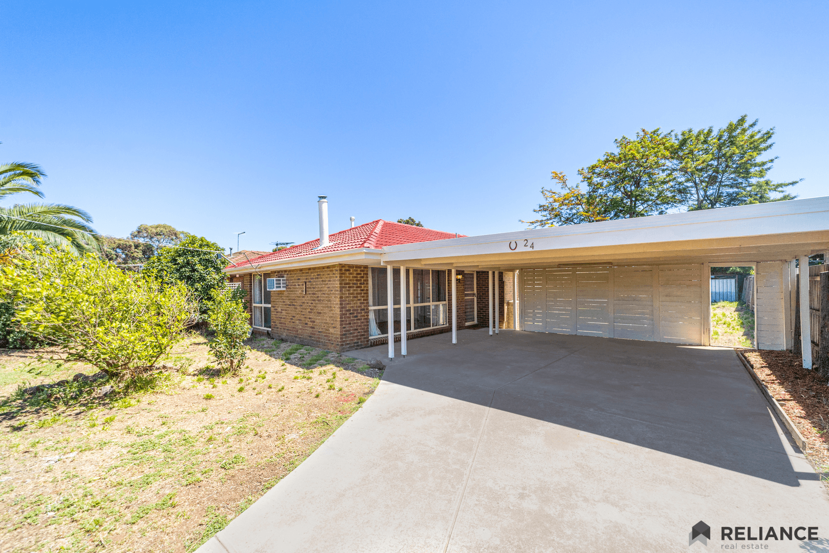 24 Blackwood Drive, Melton South, VIC 3338